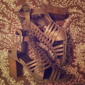 Wild Diva block heels faux leather